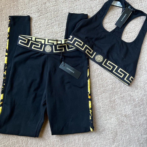 Women’s authentic Versace leggings set - Picture 2 of 4